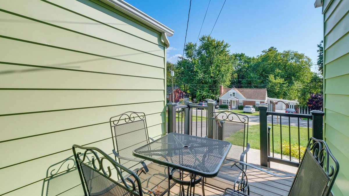 Woodbridge House | 2 Mi to Potomac Mills: Modern Home in Woodbridge