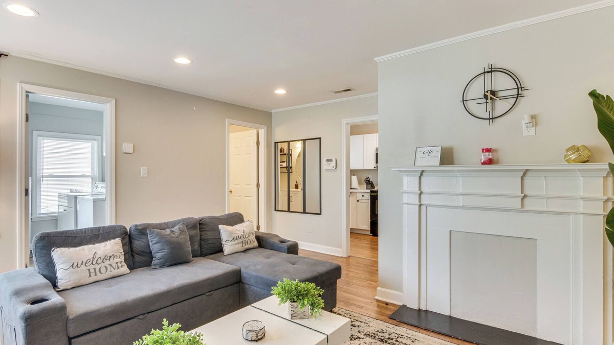 Biddleville House | < 2 Mi to Uptown Charlotte: Home w/Large Yard!