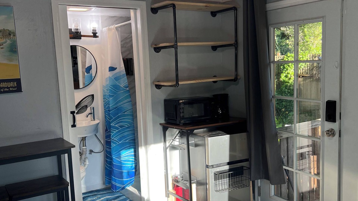 Soquel Cabin | 2 miles to Capitola Beach - studio w/private yard