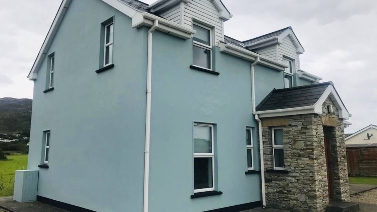 Donegal House | 2 min's to beautiful beach, amazing home for 8 peeps huge garden. Suits families