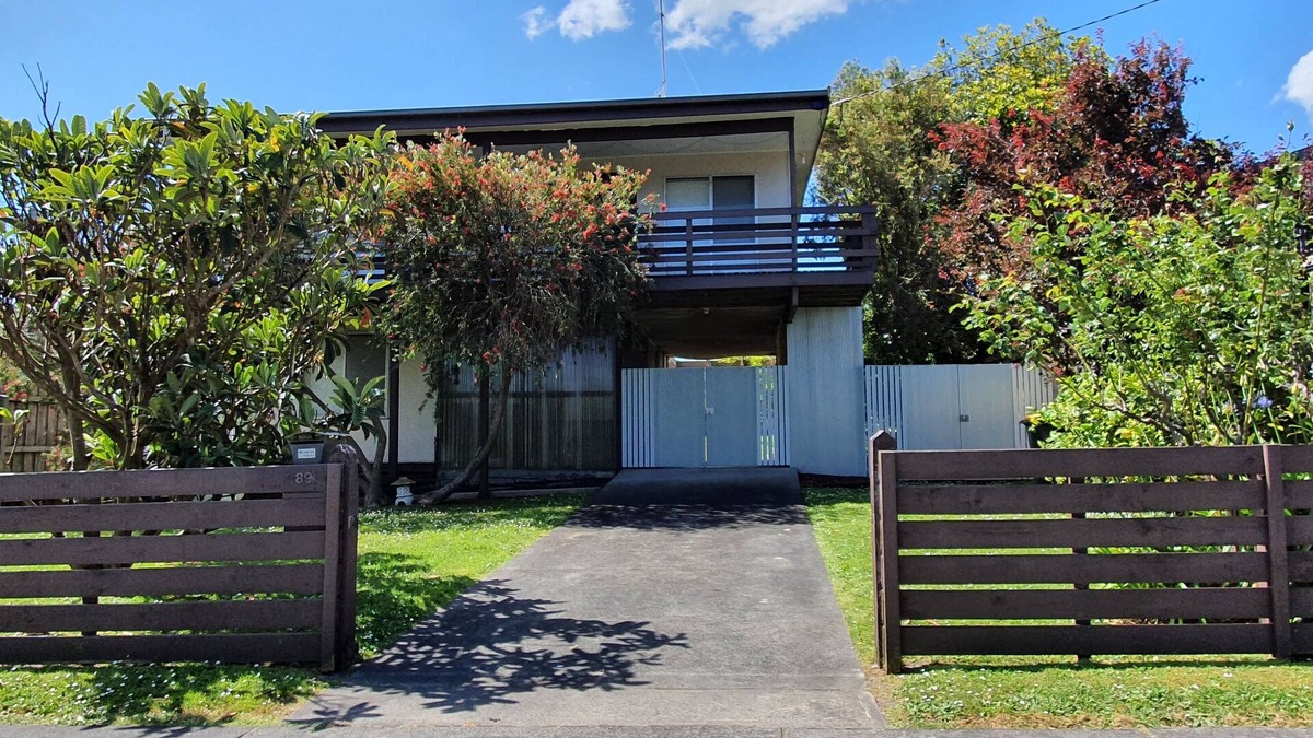Inverloch House | 2 min walk to inlet beach, close to town centre, pet friendly