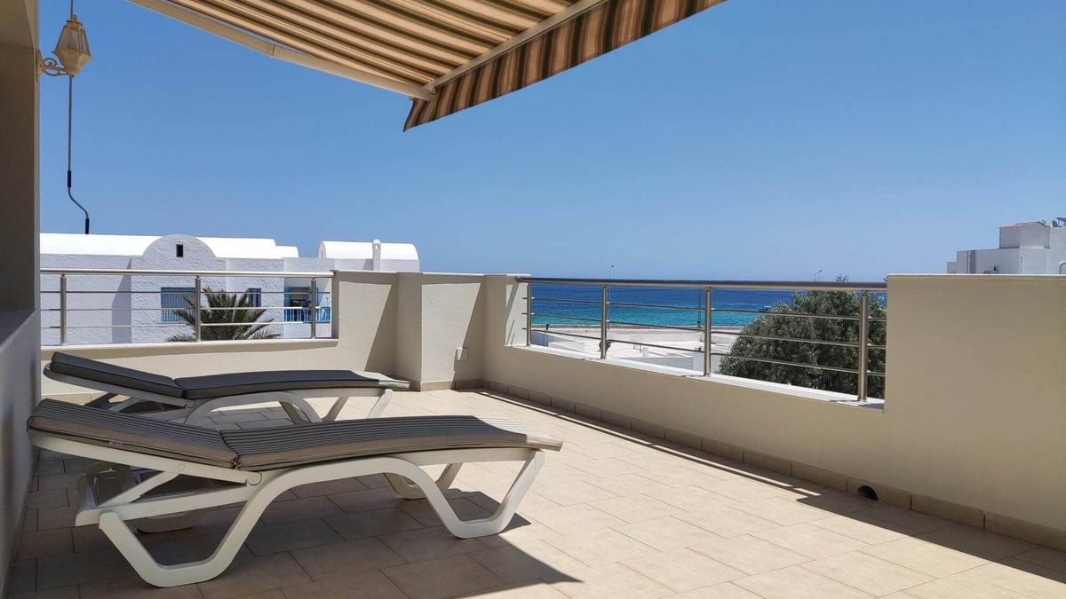 Chebba Apartment | 2 minutes from the beach, safe, high-standard studio with beautiful sea view.