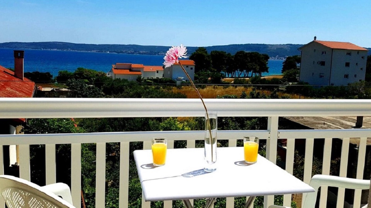 Kastel Stafilic Apartment | 2 minutes walk to the beach, Seaview apartment with seaview terrace, BBQ,parking