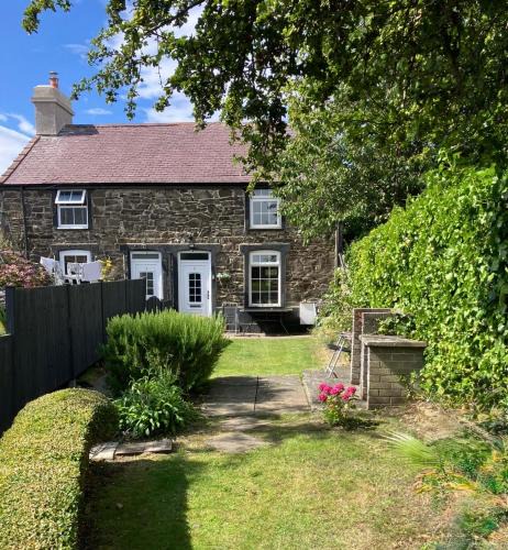 Conwy House | 2 Morfa View