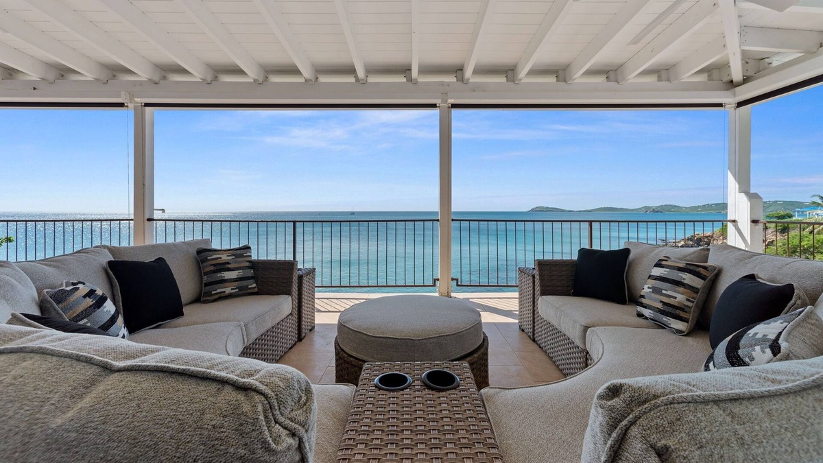 Estate Frenchman Bay Villa | 2 oceanfront suites with water access! Solar/batt