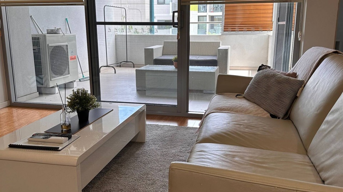 Rivervale Apartment | 2 On Trend Condo near Crown 1BR