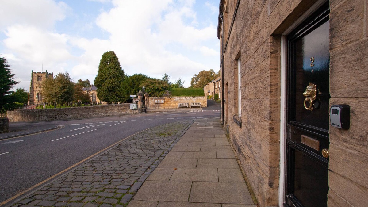 South Charlton House | 2 Percy Cottages, minutes walk from Alnwick Castle