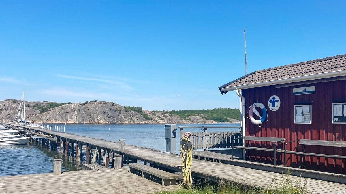 Ellos House | 2 person holiday home in ELLÖS