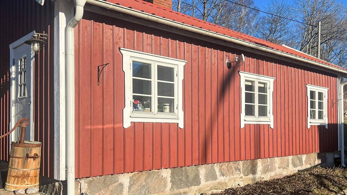Kungalv Centrala House | 2 person holiday home in KäRNA