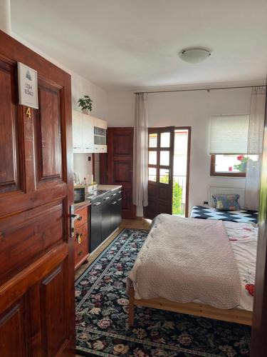 Trstena Apartment | 2- posteľová izba s kúpeľňou a kuchynkou RIŠKO v PENZION TRSTENÁ