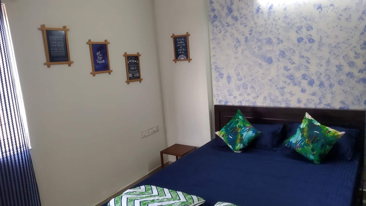 Jalahalli Apartment | 2 private rooms out of 3 bhk - Corporate Sheters