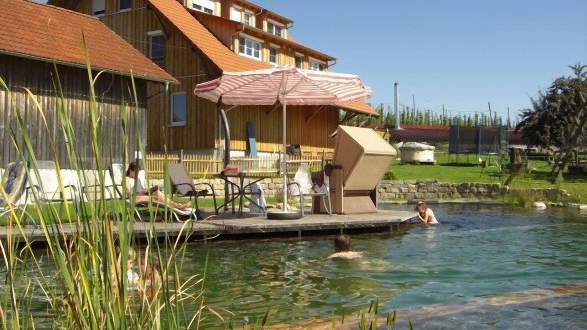 Bodnegg Apartment | 2-room apartment+ (blackberry and raspberry), 55 sqm, 1 bedroom, 1 living/bedroom, max. 4 persons
