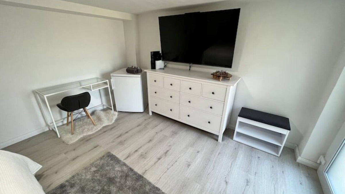 Sahlkamp House | 2 room apartment, comfortable, king size bed, TV