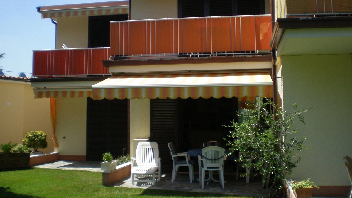 Pieve Vecchia Apartment | 2 room apartment, ground floor with terrace directly on the beach