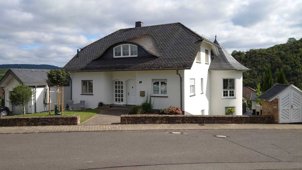 Merxheim Apartment | 2-room apartment in an idyllic near-by region completely renovated