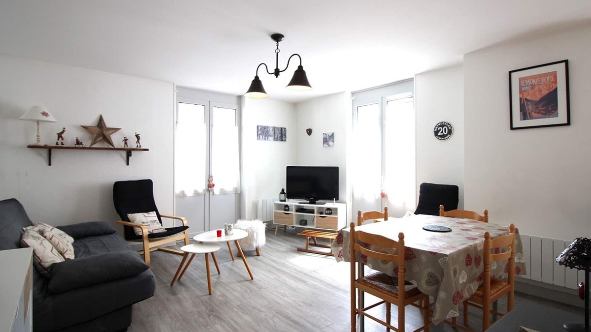 Mont-Dore Apartment | 2-room apartment sleeps 6 city center near spas