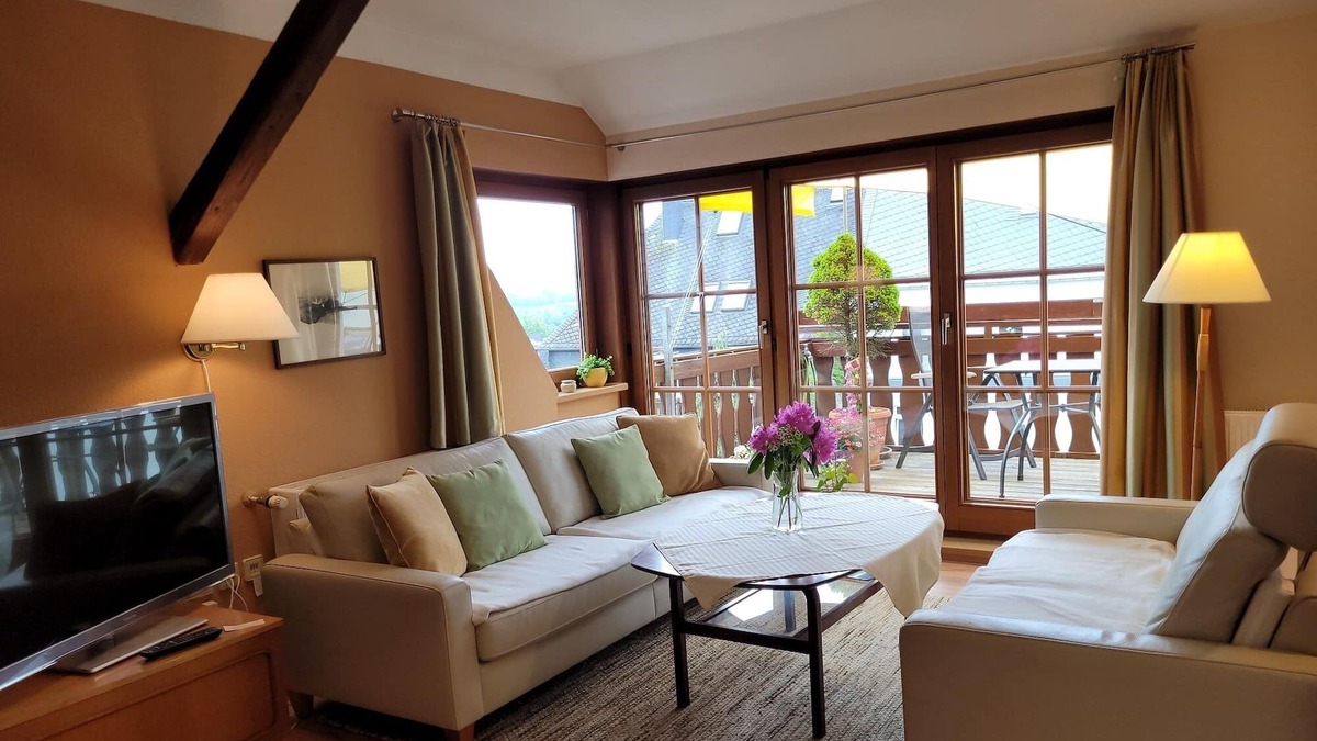 Marienberg Apartment | 2-room apartment with roof terrace on the 2nd floor