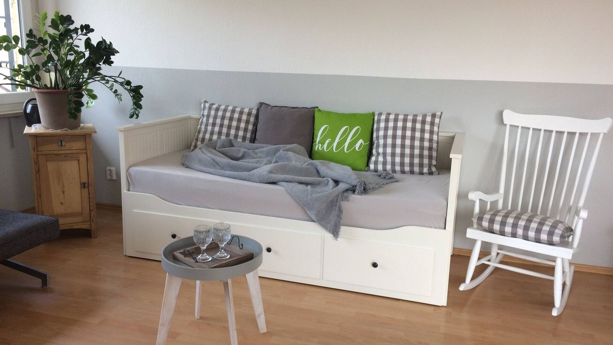 Mitte Apartment | 2-room city apartment on the park, central yet quiet & in the countryside