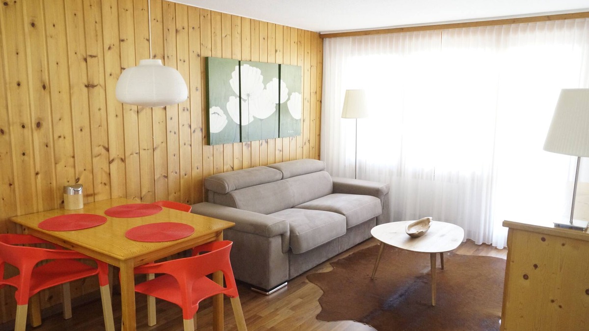 Taesch Apartment | 2 Room, Kitchen, South Balcony, Pool, Covered Parking In Quiet Täsch (zermatt)