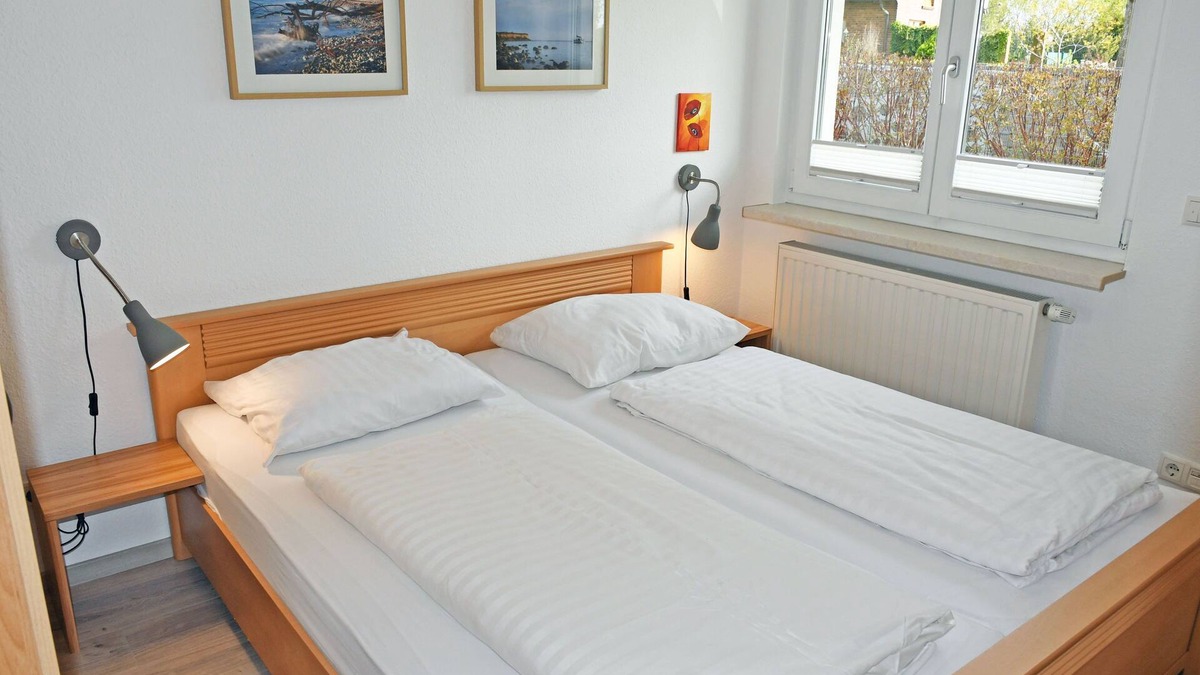 Thesenvitz Apartment | 2-room vacation apartment w. Terrace berth for four - beautiful vacation apartments with