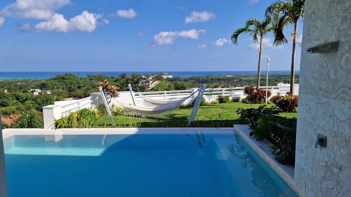 La Ceiba Villa | 2 rooms and 1 bathroom in shared luxury Villa. Seaview infinity pool - Hammocks.