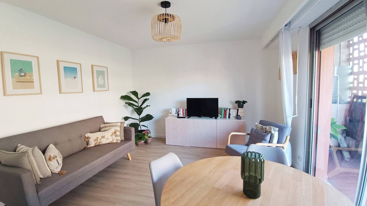 Saint-Roch Apartment | 2-rooms apartment with Wifi and balcony