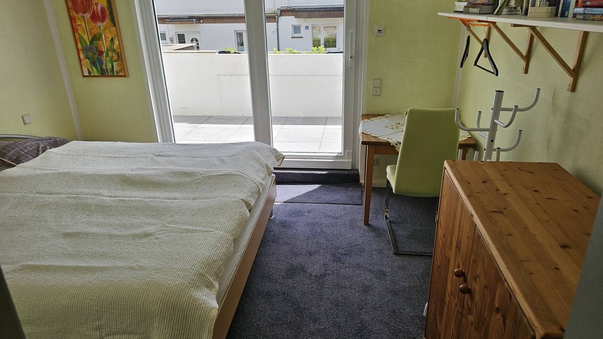 Gevelsberg House | 2 rooms in the "WG-Haus"/guest house, quiet location, single room and double room with private bathroom