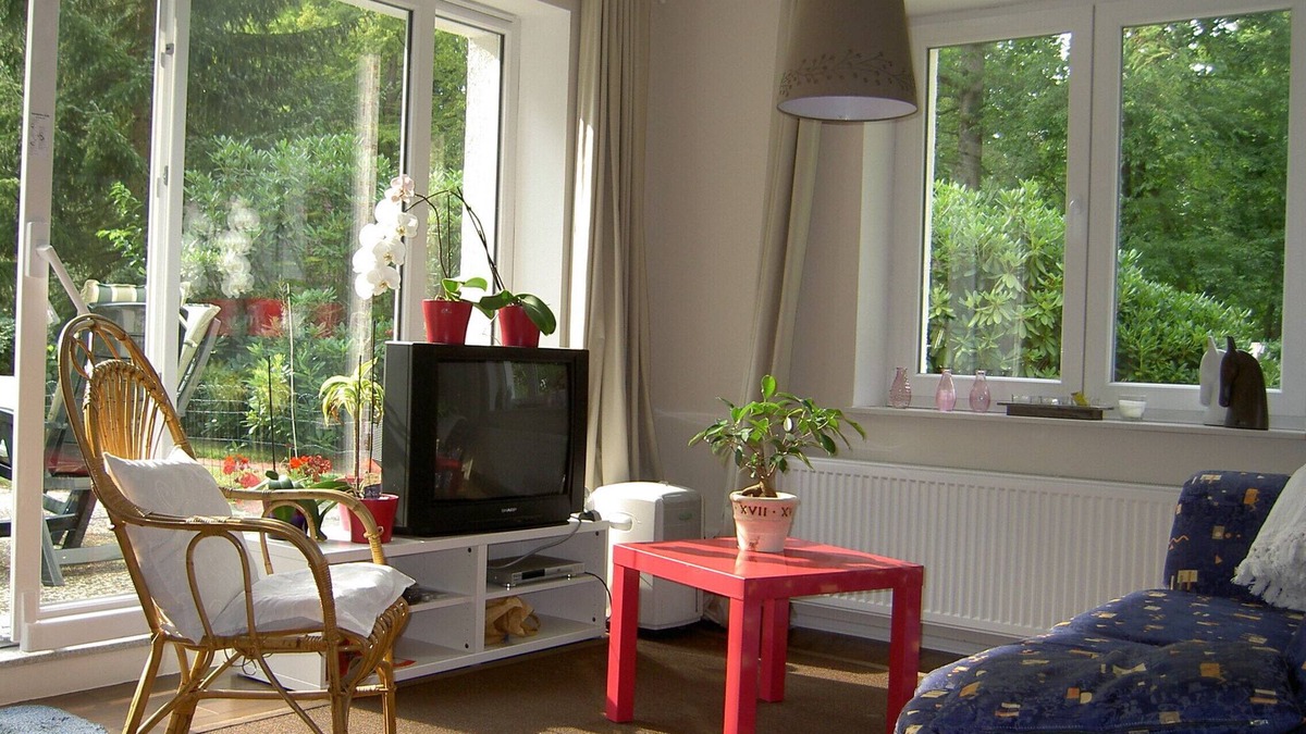Kakenstorf Apartment | 2 rooms/kitchen/bathroom between HH/LG