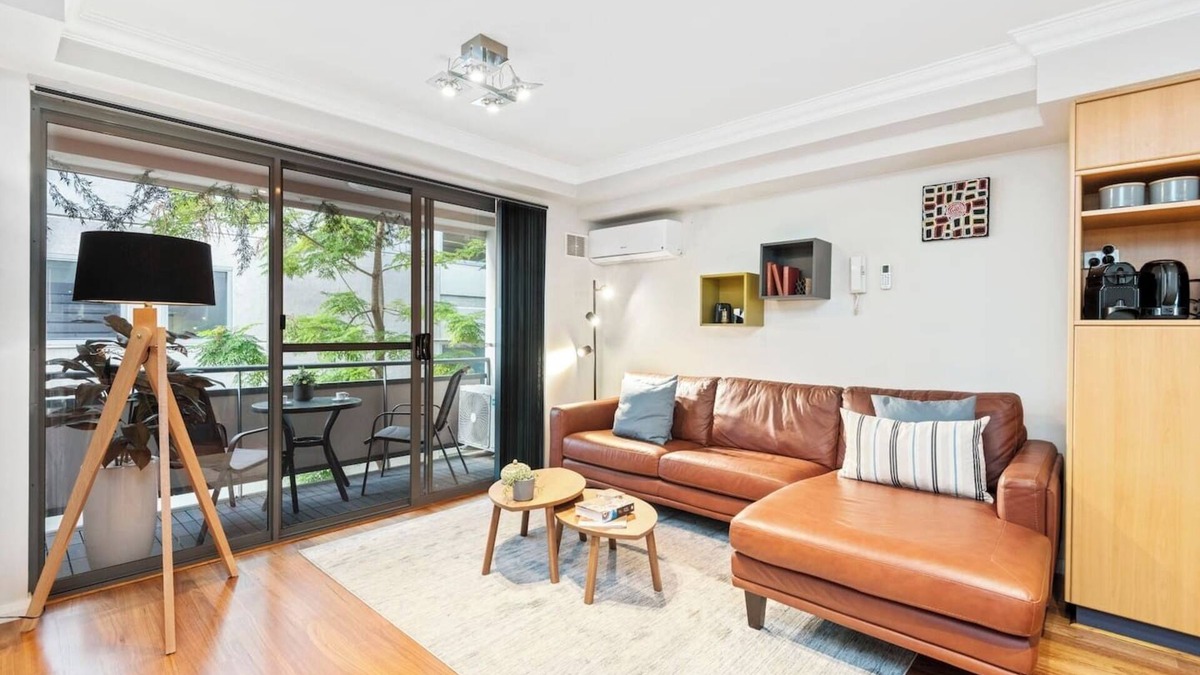West Perth Apartment | 2 Royal Rest Quality 2BR West Perth- parking
