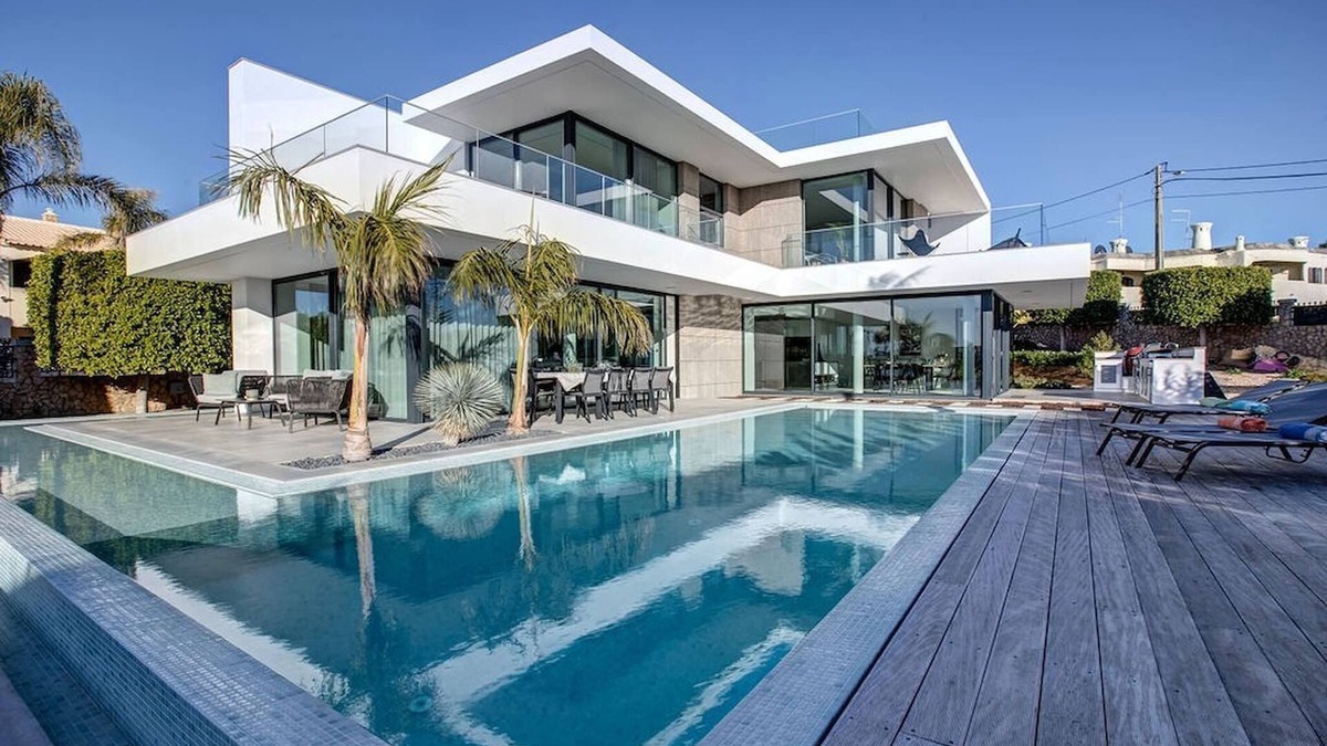 Vale de Covo Villa | 2 Rua da Palma - Luxurious, Stylish and Modern Living