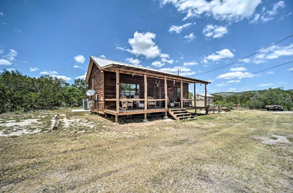 Sabinal House | 2 Rustic Cabins with Porches on Remote Ranch!