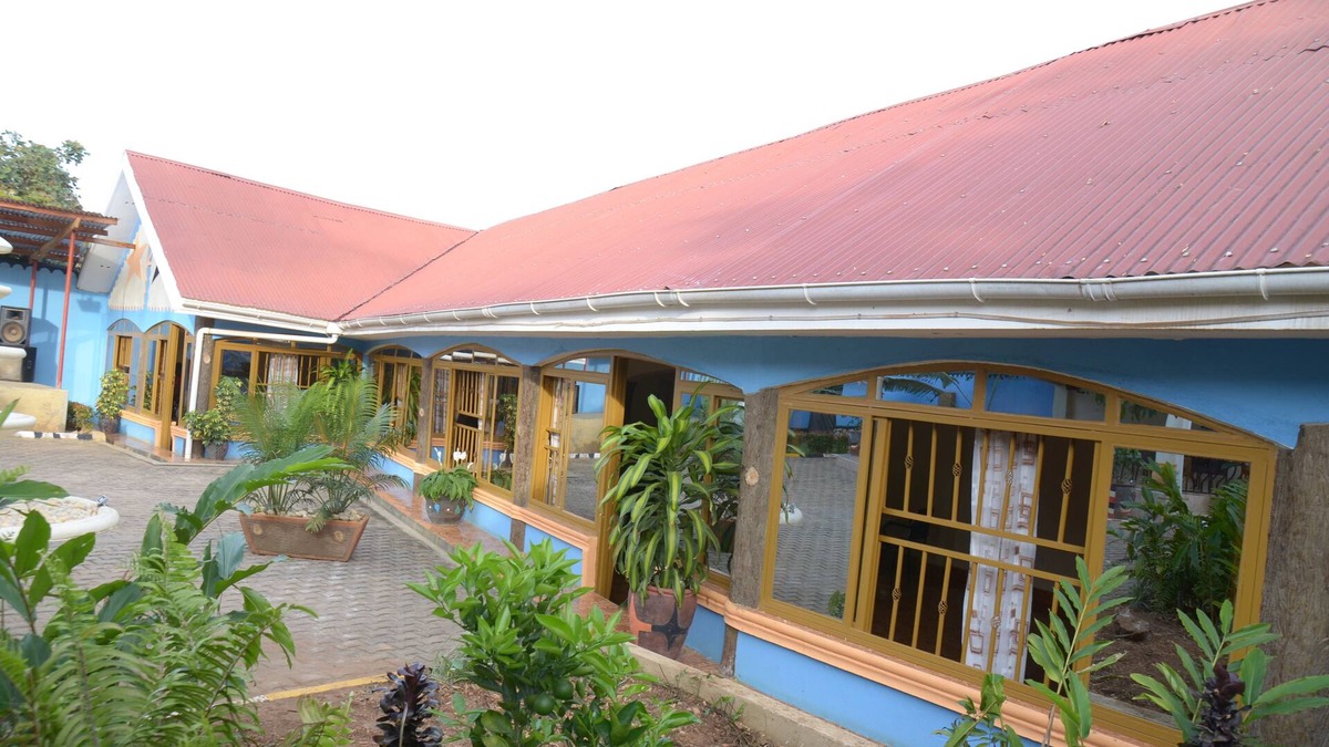 Kanungu Hotel | 2 Stars Hotel