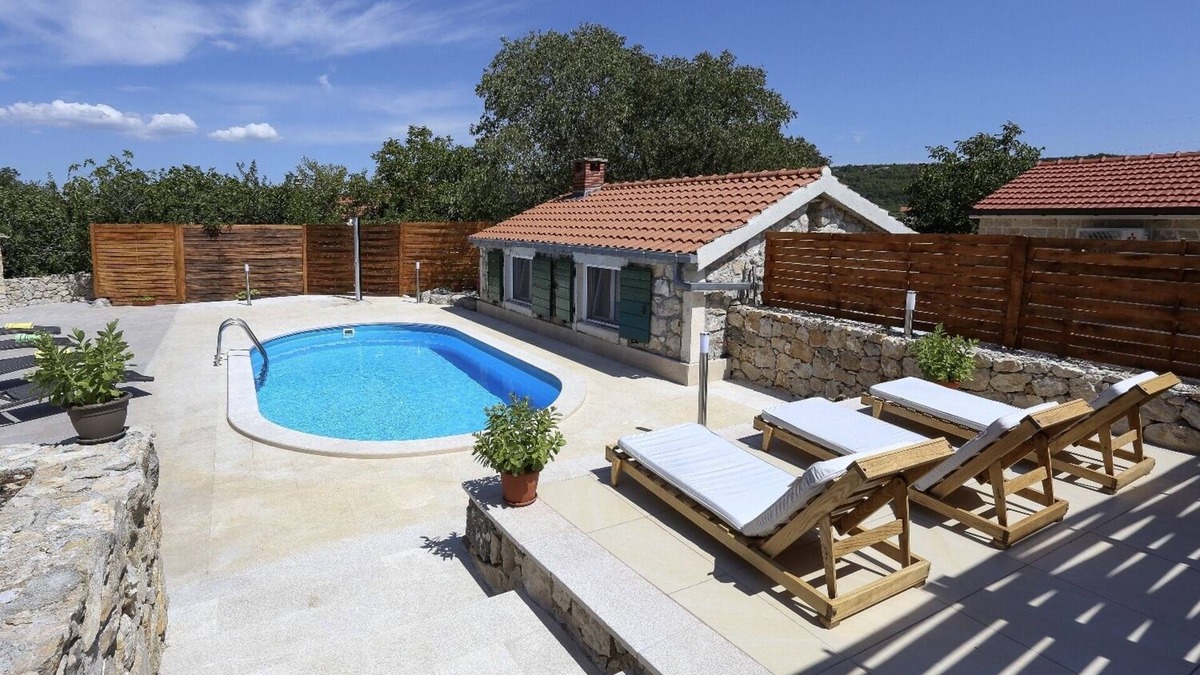 Sestanovac Villa | 2 stone houses with swimming pool - peaceful location