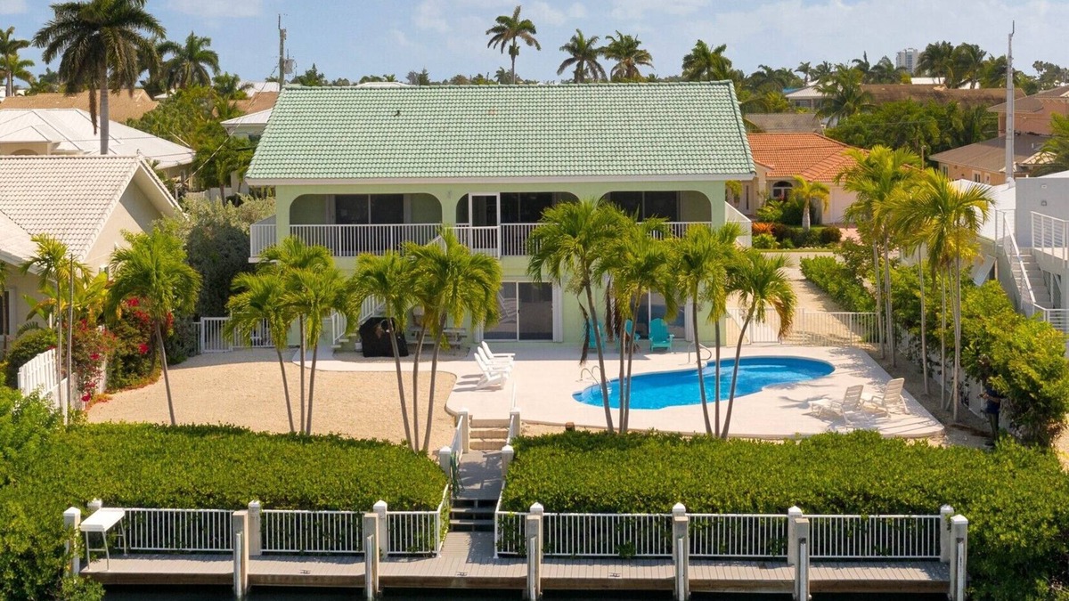 Coury House | 2 story home w/7 bedrooms,4 baths, private pool, 60ft of dockage, ample parking