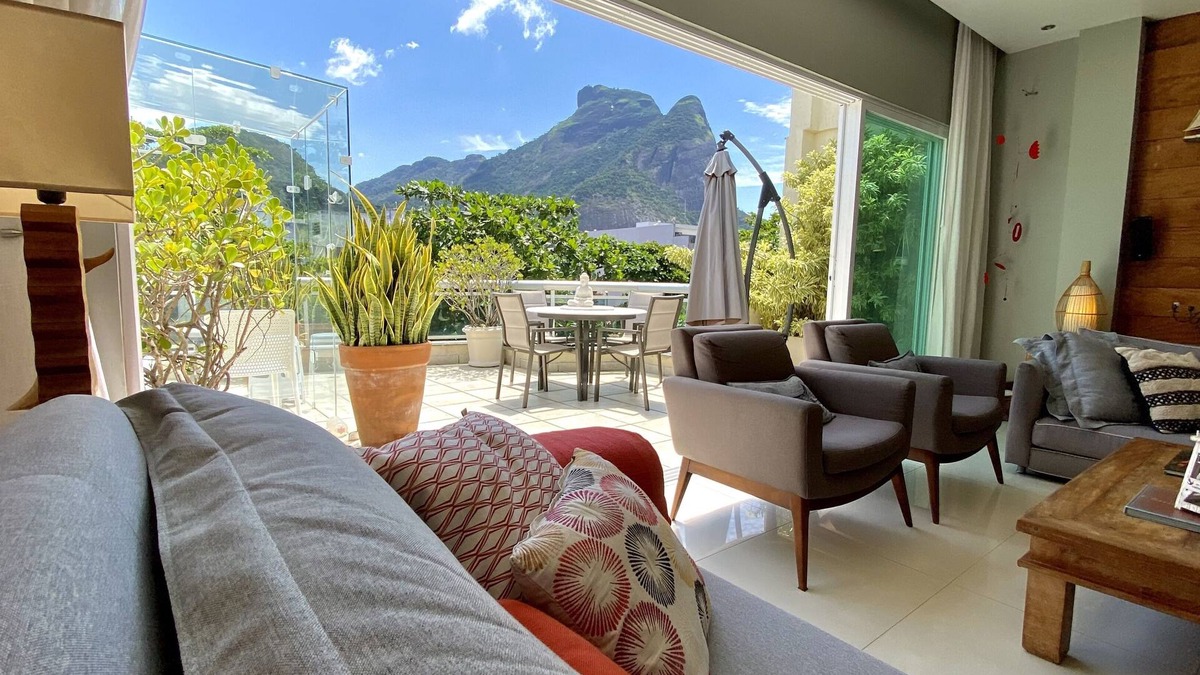 Barra da Tijuca Apartment | 2 Suites + Office overlooking P. Gávea. Jd. Oceanic
