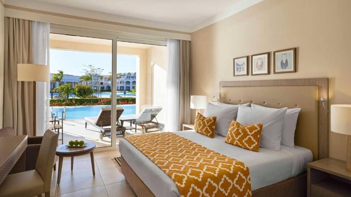 El Quseir Hotel | 2 Swim-Up Rooms in Tranquil Adults-Only Setting + Spa & Private Beach