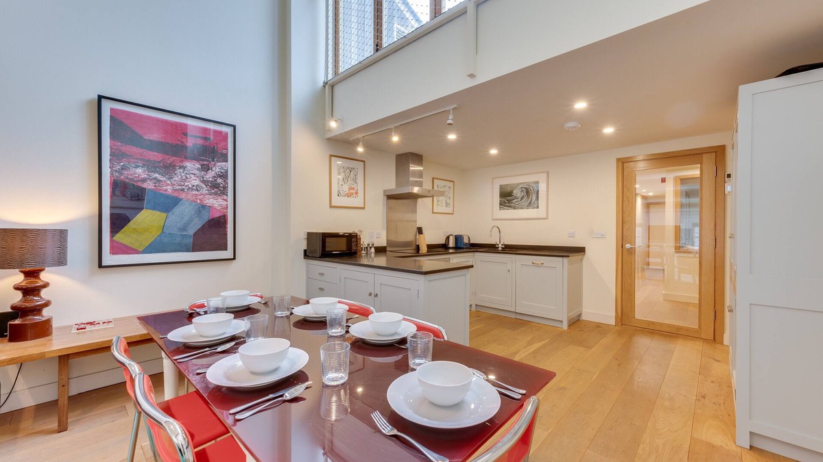 Saxmundham House | 2 The Courtyard - Two Bedroom House, Sleeps 4