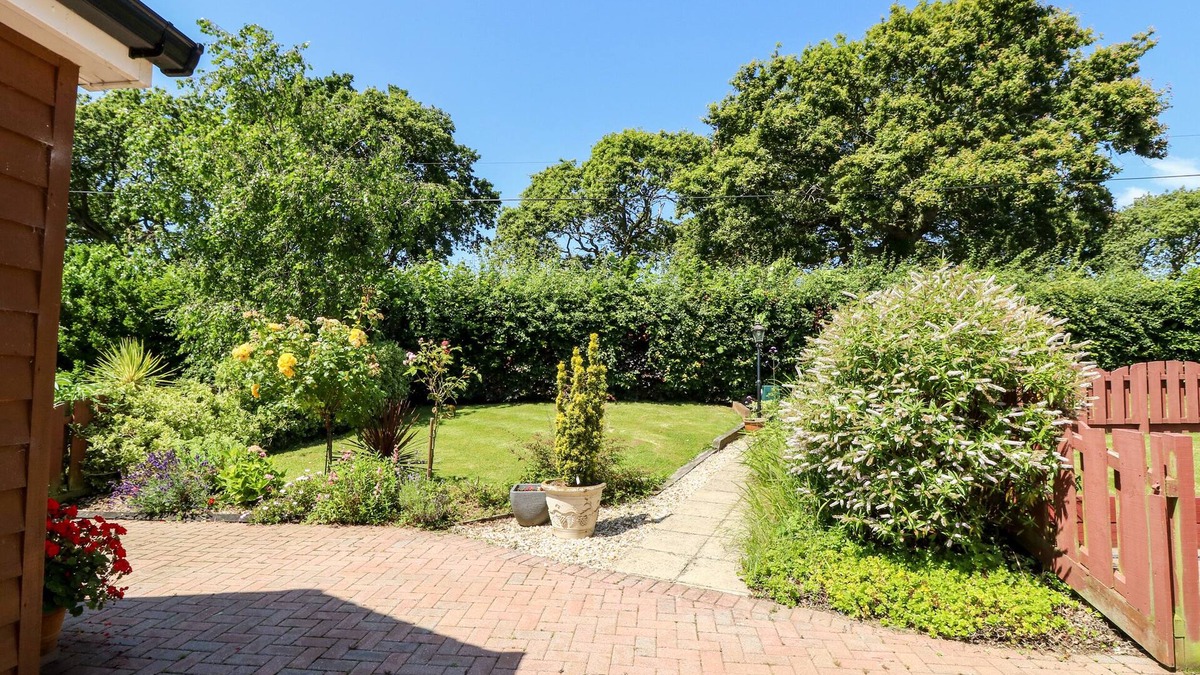 Ryde Cottage | 2 The Stables