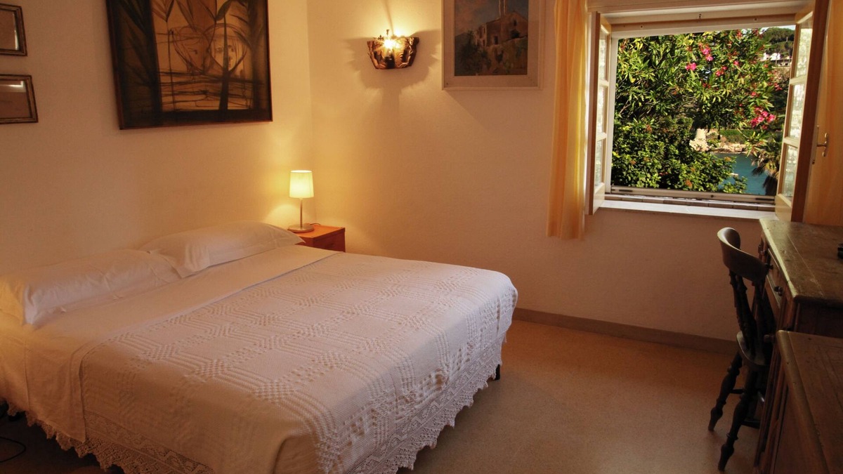 Mazzaro House | # 2 "Villa Alicudi"