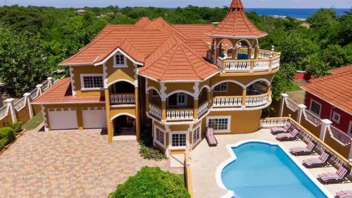 Galina Villa | 2 Villas in Jamaica-22 guests-Fully staffed