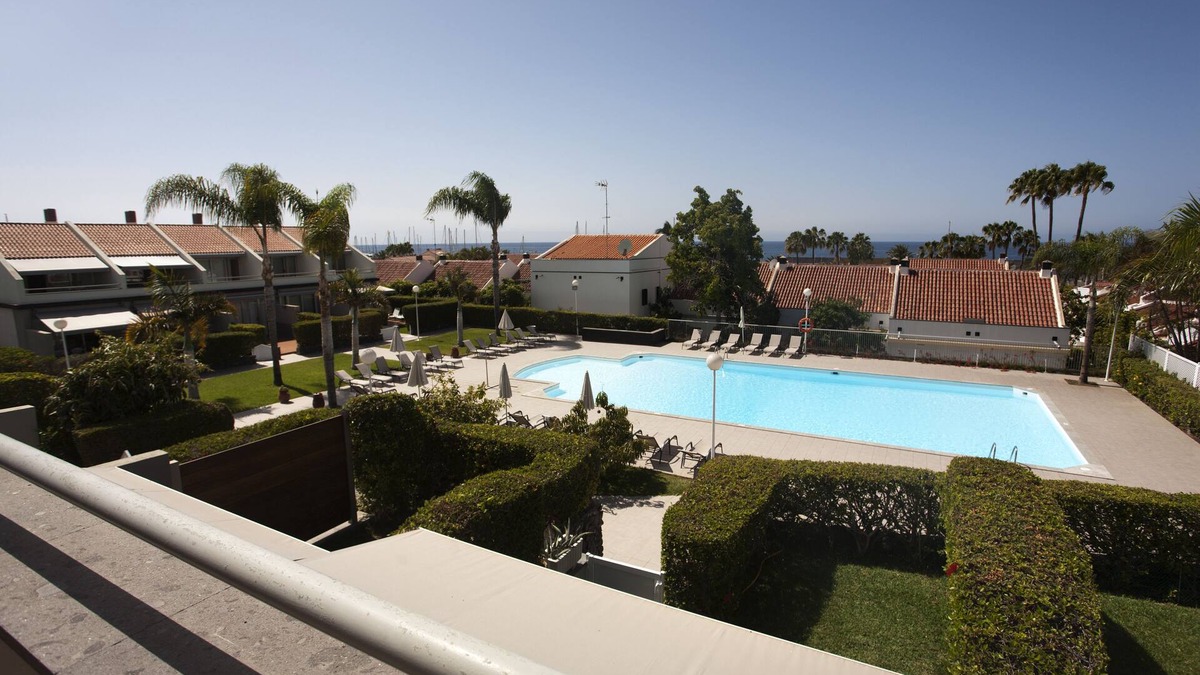 Pasito Blanco House | 2´ WALK TO THE BEACH, SWIMMING POOL, 4 BEDROOMS, LUXURY VILLA, PRIVATE RESIDENCE