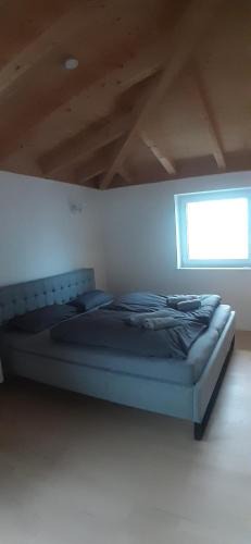 Merching Apartment | 2-Zimmer Ferienwohnung für 4-6 Personen nahe München, Fürstenfeldbruck, Augsburg, Landsberg, Ammersee