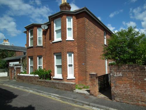 Ryde House | 20 Bellevue Road