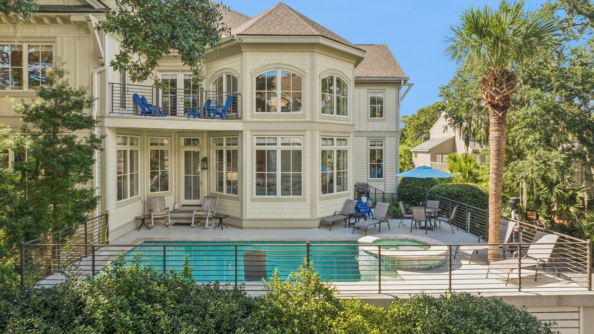 North Forest Beach House | 20 Knott's Way @ North Forest Beach | Luxury Retreat | Steps from the Beach | Loaded with Amenities