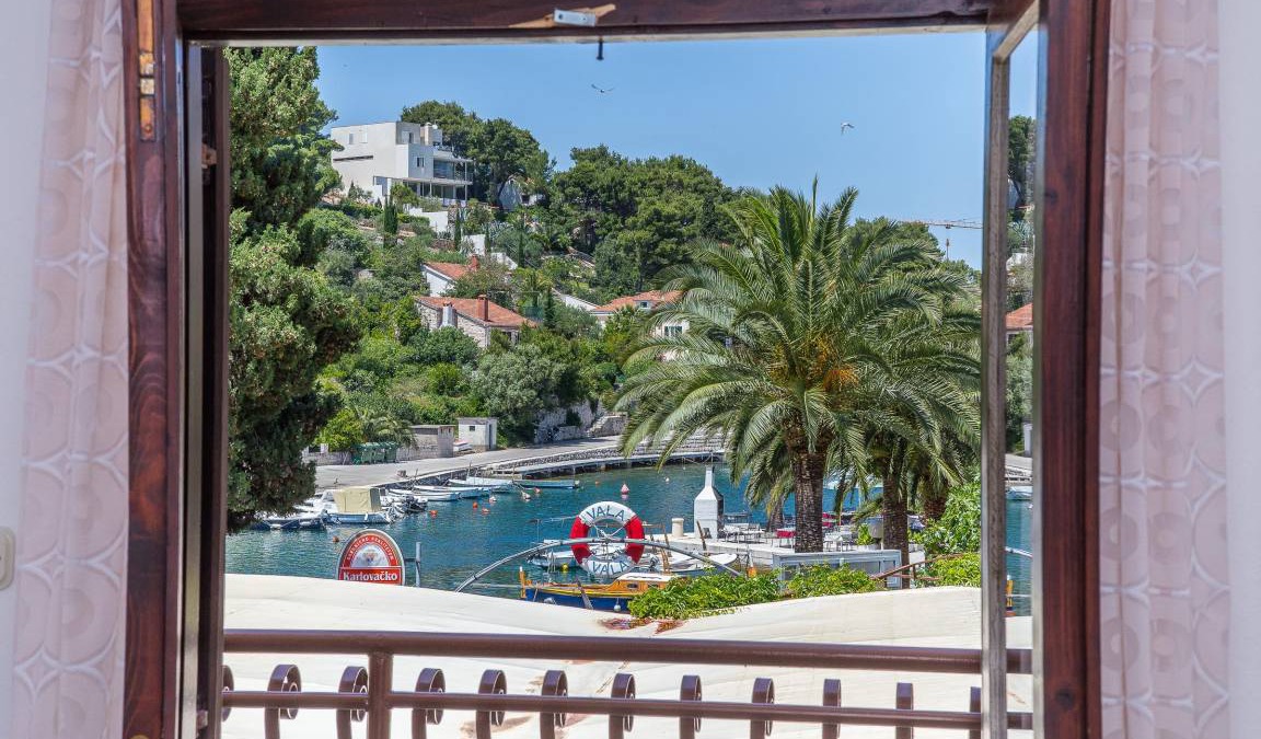 Splitska Resort | 20 m² Private room ∙ 1 bedroom ∙ 3 guests