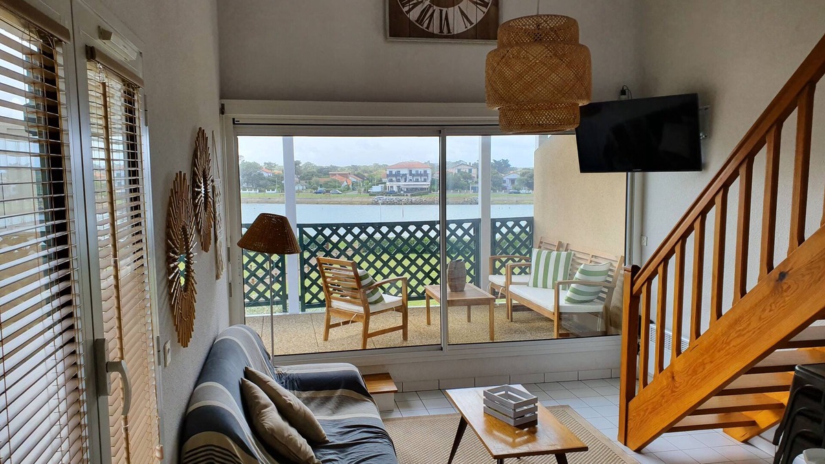 Mimizan-Plage Apartment | 20 m2 terrace for this beach and shopping apartment on foot ! WIRELESS