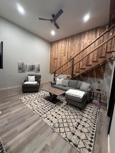 Divide Apartment | 20 min from Butte, minutes from The Big Hole River