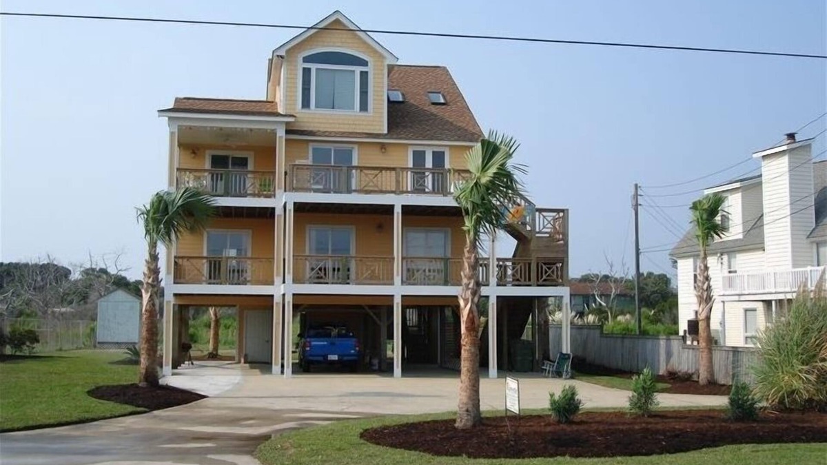 The Point House | 20% off Aug 16-30 rentals! Great Reviews! 1:30 check-in with no wait!