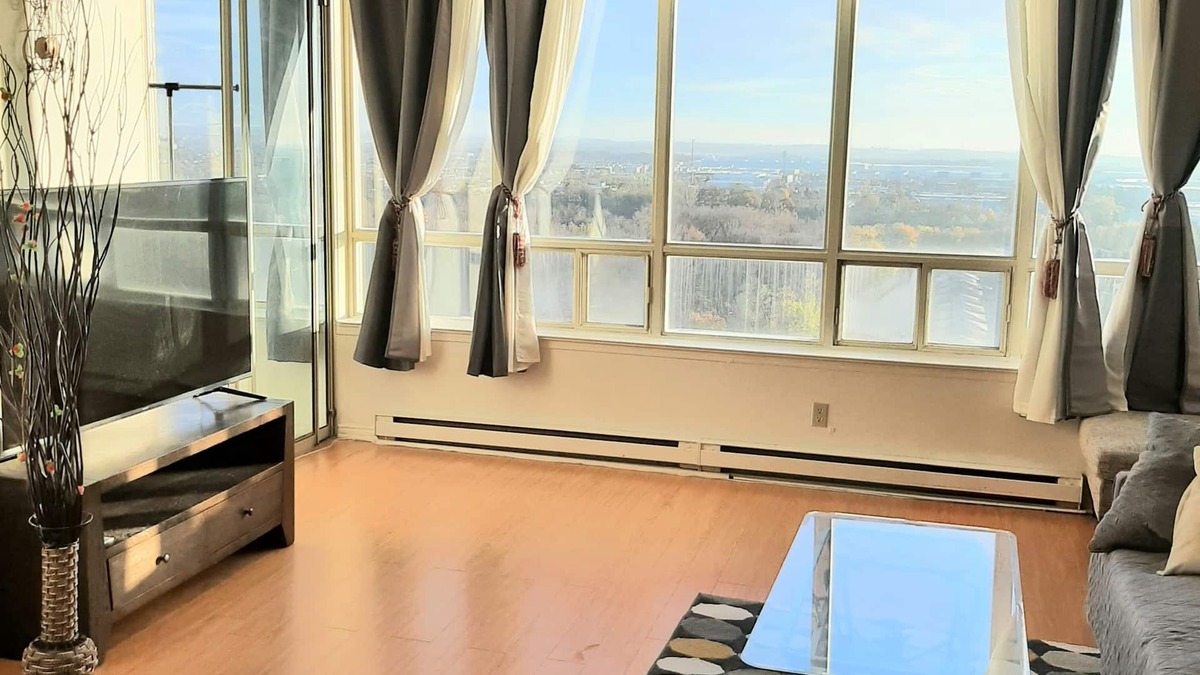 Milliken Condo | 20% off Great view penthouse with sunroom in toronto