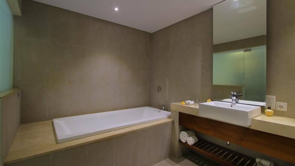 Downtown Kuta Hotel | 20% OFF-Mistery Room Beach View -Kuta Beach Inclusive breakfast for 2 Person.